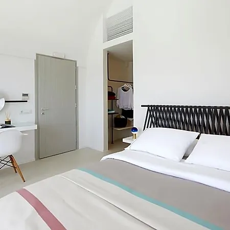 Alti Santorini Luxury Suites Hotel