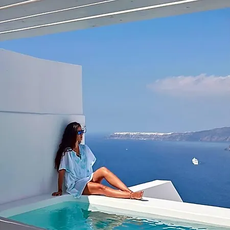 Ξενοδοχείο Alti Santorini Luxury Suites 4*
